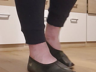 BDSM black leather gymnastic slipper