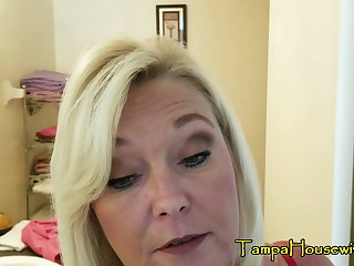 Creampie Mommy Knows It's Wrong, but She Can't Resist