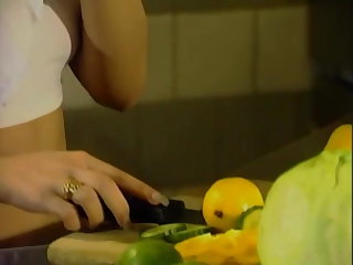 Årgang Sibel assfucked in the kitchen